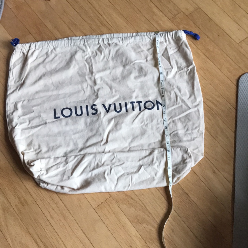 Authentic LOUIS VUITTON dust bag - Picture 2 of 5
